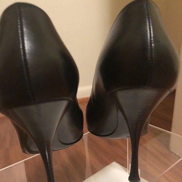 🔥YSL Black Pumps - Picture 5 of 7